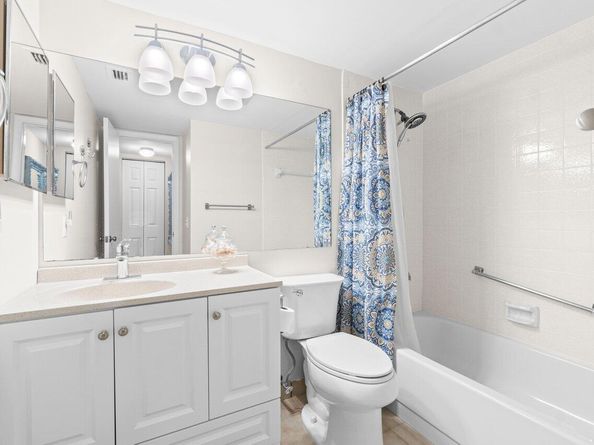 234 Pine Hov Circle B1, Greenacres FL 33463