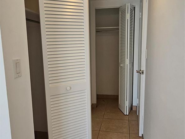 1985 S Ocean Dr 20D, Hallandale Beach FL 33009