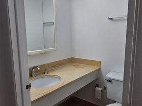 1985 S Ocean Dr 20D, Hallandale Beach FL 33009