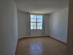 1985 S Ocean Dr 20D, Hallandale Beach FL 33009