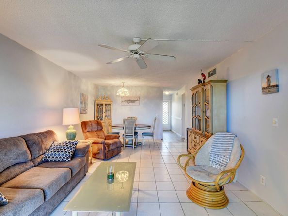 2620 NE 1st Court 403, Boynton Beach FL 33435