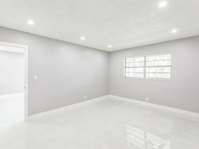 5102 NW 36th Street 408, Lauderdale Lakes FL 33319