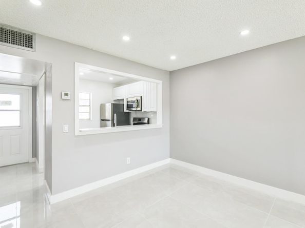 5102 NW 36th Street 408, Lauderdale Lakes FL 33319