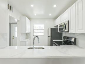 5102 NW 36th Street 408, Lauderdale Lakes FL 33319