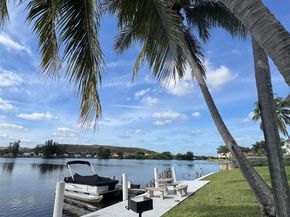 4311 Crystal Lake Drive 119, Deerfield Beach FL 33064