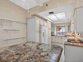 11390 Twelve Oaks Way 420, North Palm Beach FL 33408