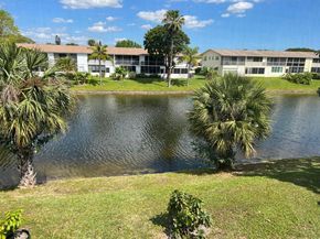 131 Camden F, West Palm Beach FL 33417