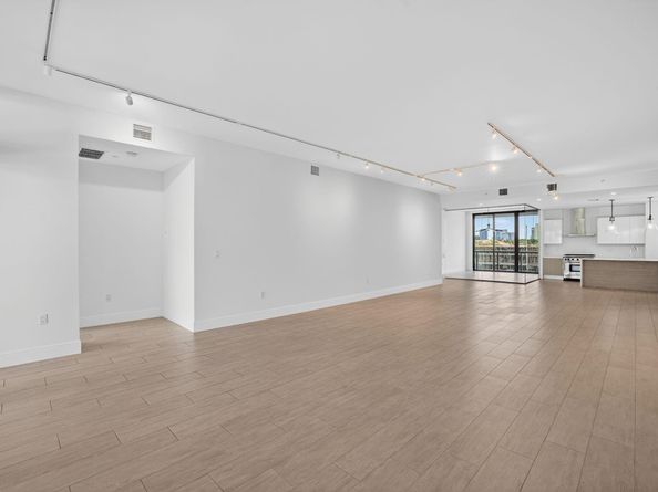 30 Isle Of Venice Dr 403, Fort Lauderdale FL 33301