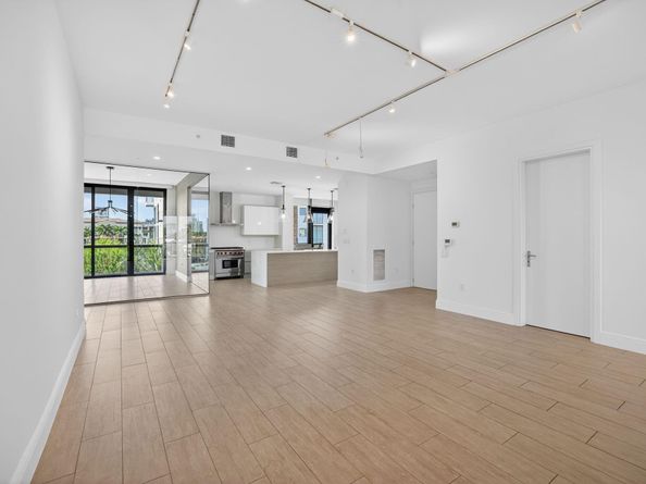 30 Isle Of Venice Dr 403, Fort Lauderdale FL 33301