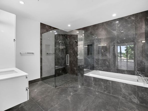 30 Isle Of Venice Dr 403, Fort Lauderdale FL 33301