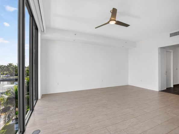30 Isle Of Venice Dr 403, Fort Lauderdale FL 33301
