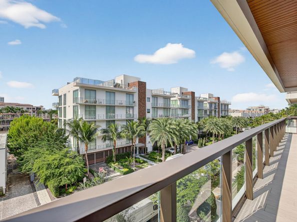 30 Isle Of Venice Dr 403, Fort Lauderdale FL 33301