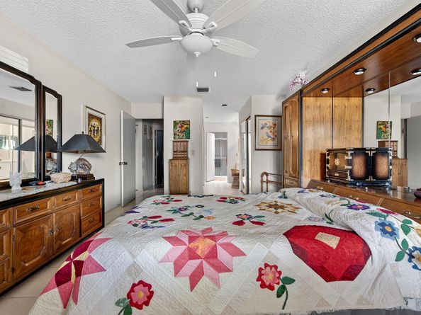 6215 Kings Gate Circle, Delray Beach FL 33484