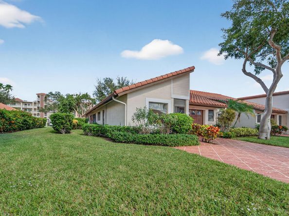 6215 Kings Gate Circle, Delray Beach FL 33484