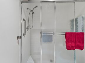 6215 Kings Gate Circle, Delray Beach FL 33484