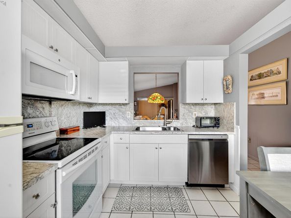 6215 Kings Gate Circle, Delray Beach FL 33484