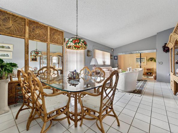 6215 Kings Gate Circle, Delray Beach FL 33484