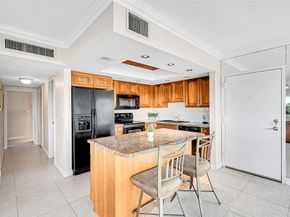 1839 Middle River Dr 302, Fort Lauderdale FL 33305