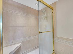 1839 Middle River Dr 302, Fort Lauderdale FL 33305