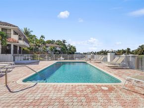 1839 Middle River Dr 302, Fort Lauderdale FL 33305