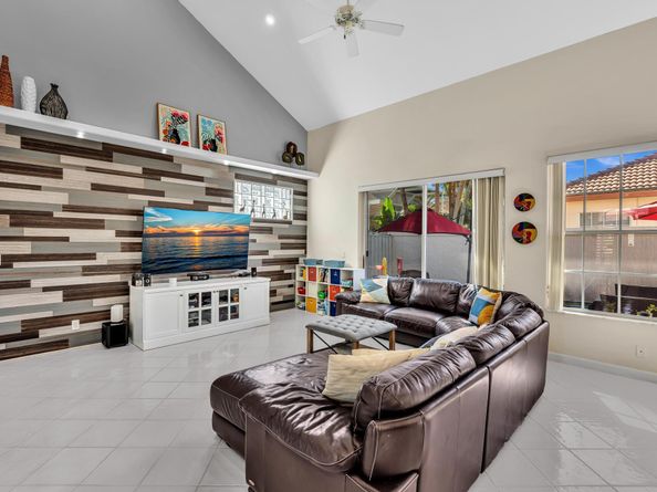 159 Spyglass Way, Palm Beach Gardens FL 33418