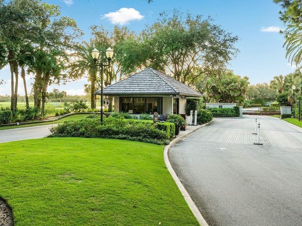 13201 Oakmeade, Palm Beach Gardens FL 33418