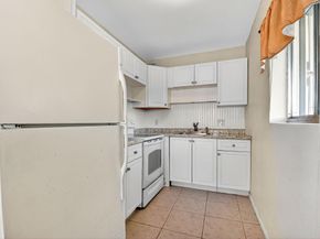 2880 Lake Osborne Drive 210, Lake Worth Beach FL 33461