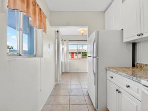 2880 Lake Osborne Drive 210, Lake Worth Beach FL 33461