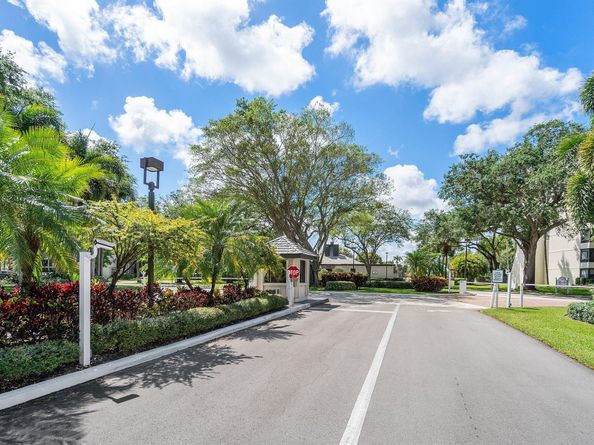 6620 Boca Del Mar Drive 407, Boca Raton FL 33433