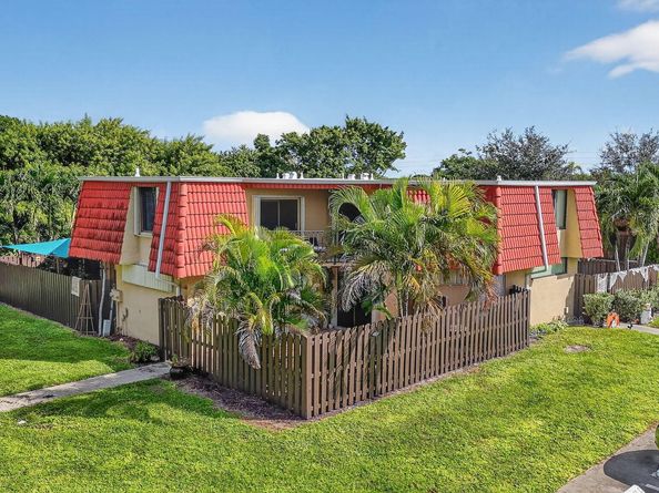 23018 Oxford Place D, Boca Raton FL 33433