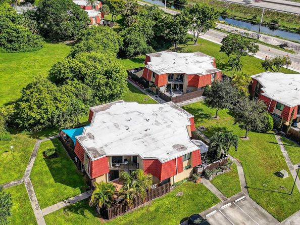 23018 Oxford Place D, Boca Raton FL 33433