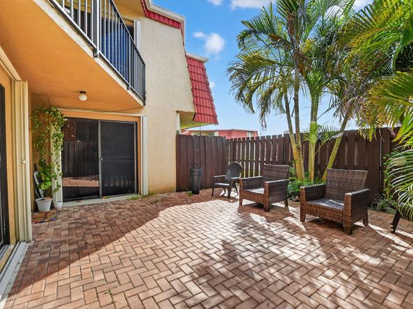 23018 Oxford Place D, Boca Raton FL 33433