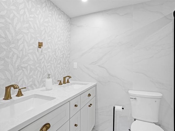 4250 Galt Ocean Dr 10C, Fort Lauderdale FL 33308