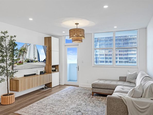 4250 Galt Ocean Dr 10C, Fort Lauderdale FL 33308