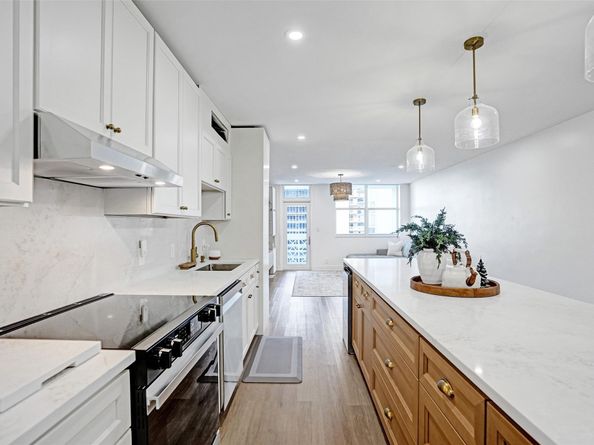 4250 Galt Ocean Dr 10C, Fort Lauderdale FL 33308