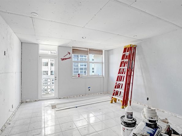 4250 Galt Ocean Dr 10C, Fort Lauderdale FL 33308