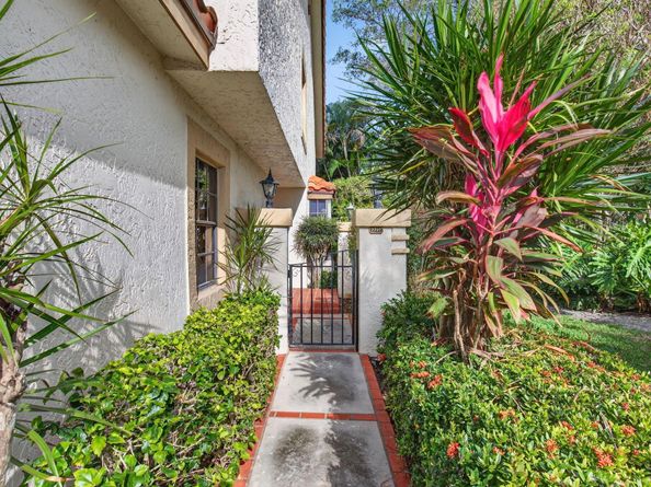 7727 La Mirada Drive, Boca Raton FL 33433