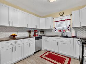 211 Meadows Drive, Boynton Beach FL 33436