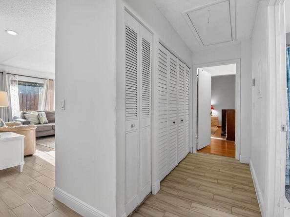 211 Meadows Drive, Boynton Beach FL 33436