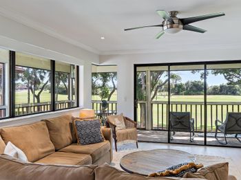 438 S Brackenwood Lane S