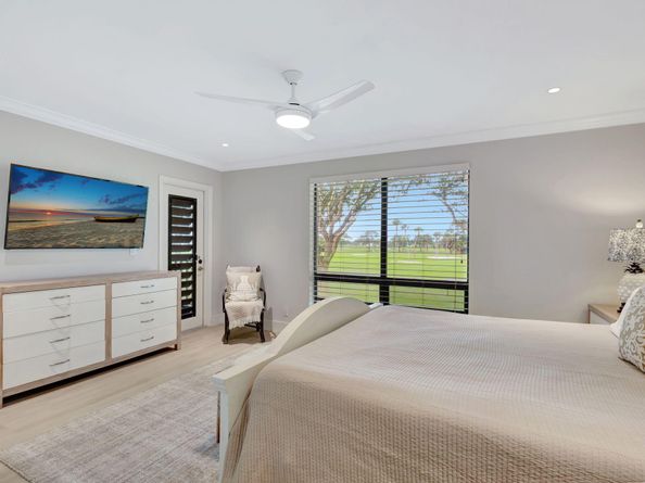 438 S Brackenwood Lane S, Palm Beach Gardens FL 33418