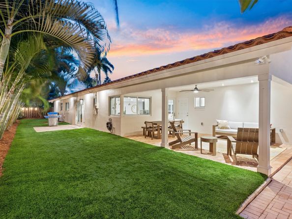 2750 NE 35th Ct, Fort Lauderdale FL 33308