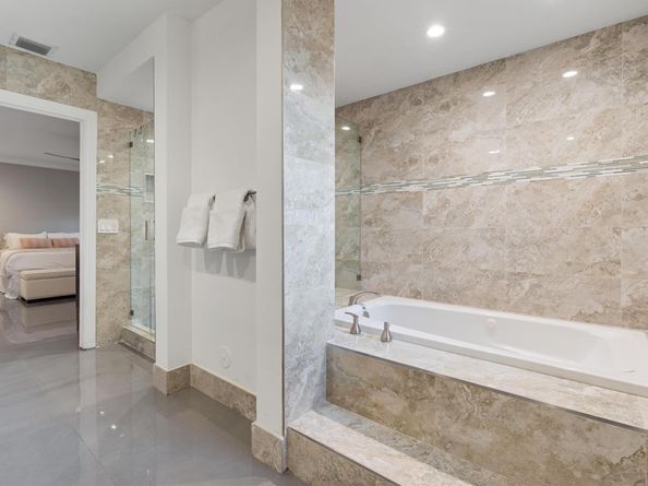 2750 NE 35th Ct, Fort Lauderdale FL 33308