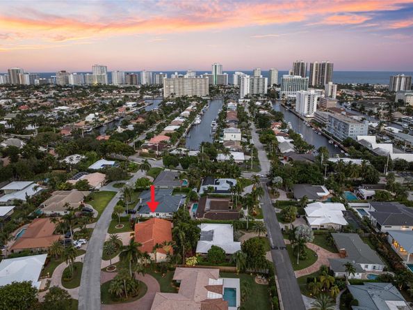 2750 NE 35th Ct, Fort Lauderdale FL 33308