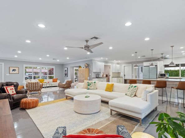 2750 NE 35th Ct, Fort Lauderdale FL 33308