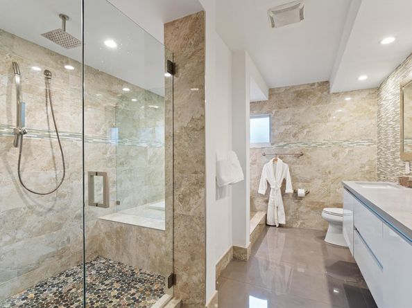 2750 NE 35th Ct, Fort Lauderdale FL 33308