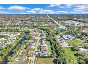 123 Bilbao St, Royal Palm Beach FL 33411