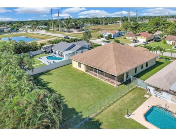 123 Bilbao St, Royal Palm Beach FL 33411