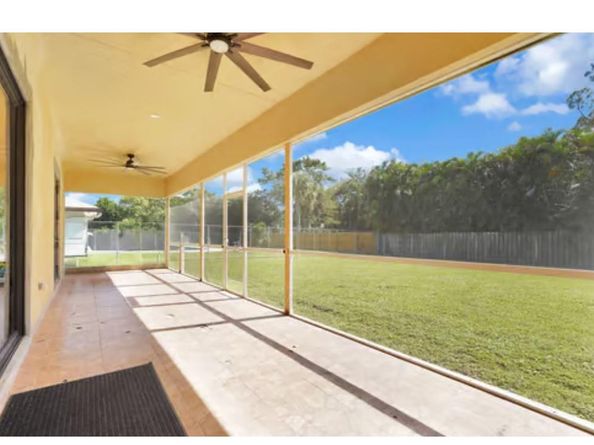 123 Bilbao St, Royal Palm Beach FL 33411