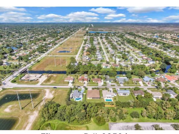 123 Bilbao St, Royal Palm Beach FL 33411